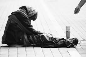 Уровень бедности в Украине снизился до 12% — КМИС